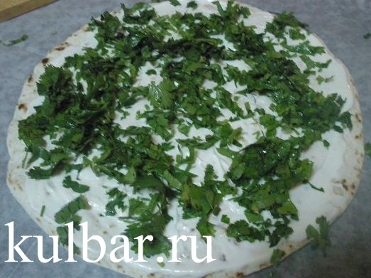 Рулет из лаваша - слой с зеленью